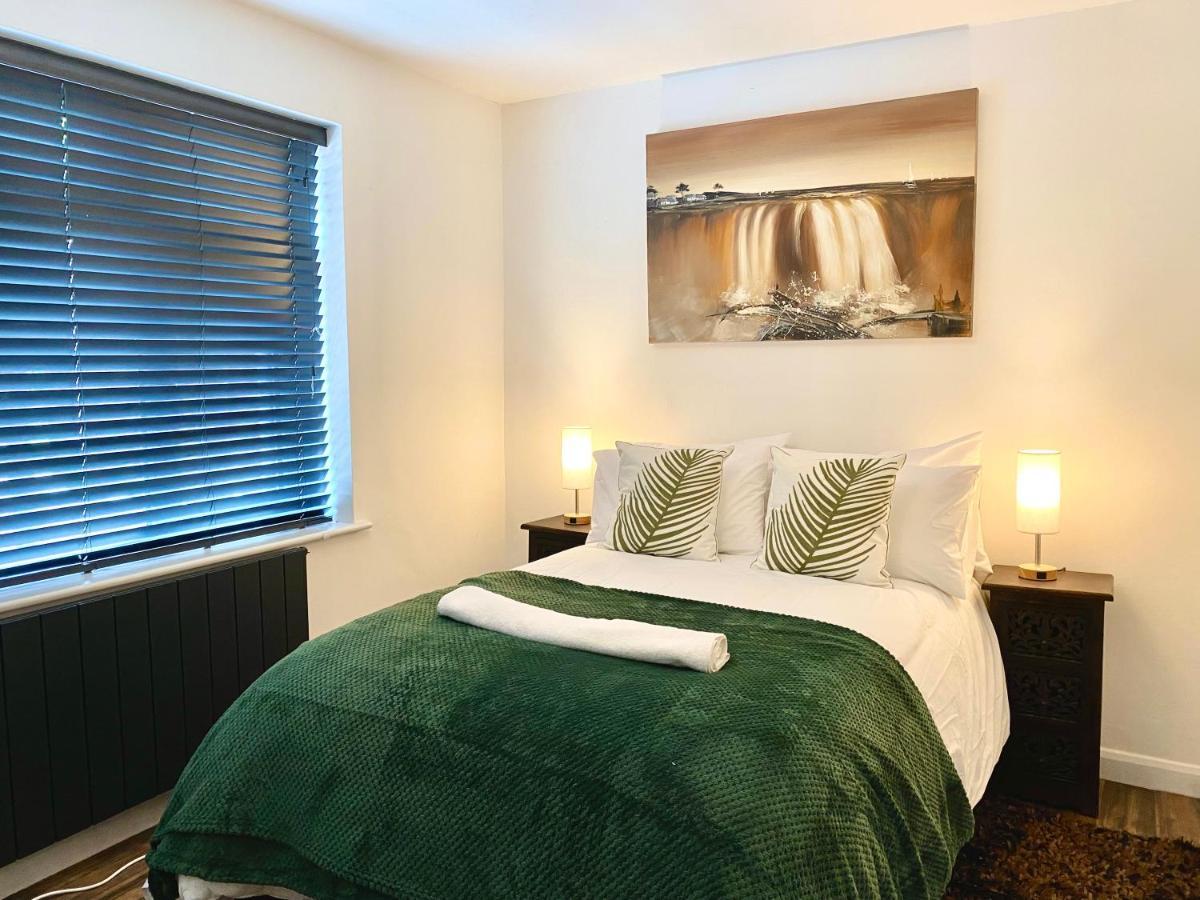 5 Bedroom Ascot Racecourse Ascot (Berkshire)
