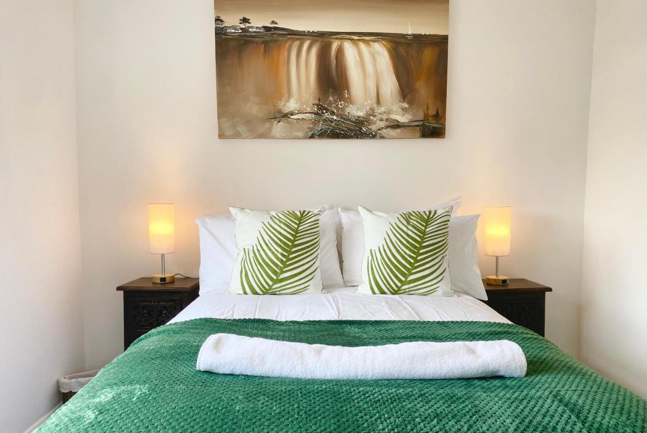 Villa 5 Bedroom Ascot Racecourse